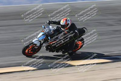 media/Oct-13-2025-Moto Forza (Mon) [[a66d839500]]/3-B Group/Session 2 (Bowl)/